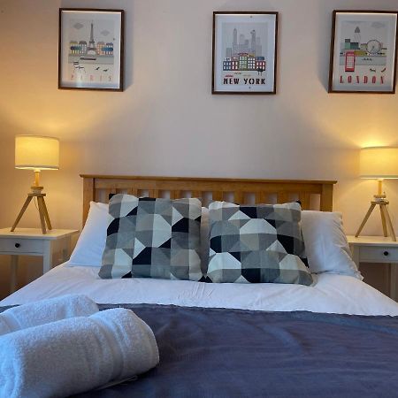 43 Kimberly Road Apartment Лондон Экстерьер фото